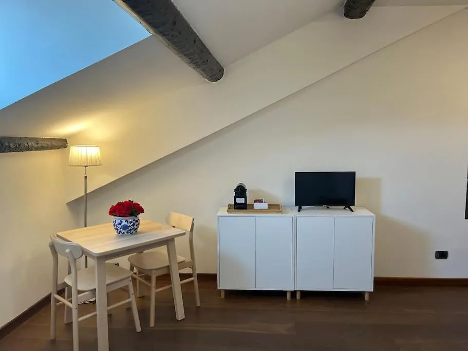 Apartment Centro Storico Brera Cozy Studio Via Solferino Milan